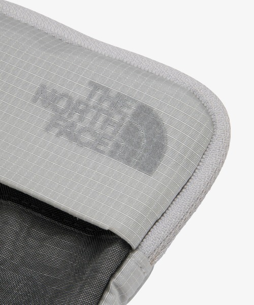 THE NORTH FACE（ザノースフェイス）の「THE NORTH FACE/ザ・ノース・フェイス ウォレット HAZY WALLET NM82460（財布・メンズ・ライトグレー/ダークグレー/カーキブラウン・FREE）」の4枚目の写真