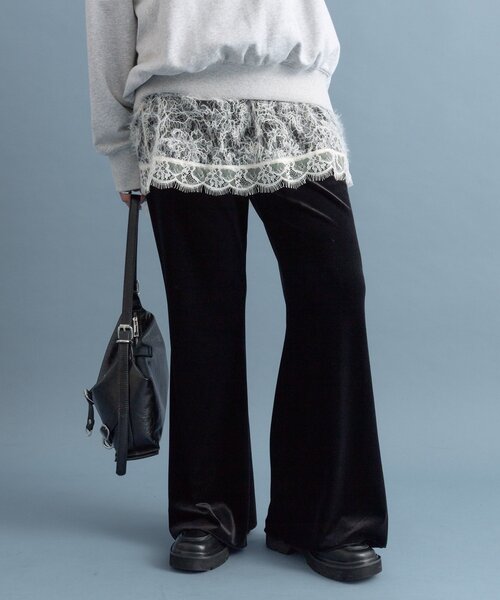 mystic（ミスティック）の「ベロアフレアパンツ（その他パンツ・レディース・ブラック/ブラック系その他2/ベージュ・2/1）」の4枚目の写真