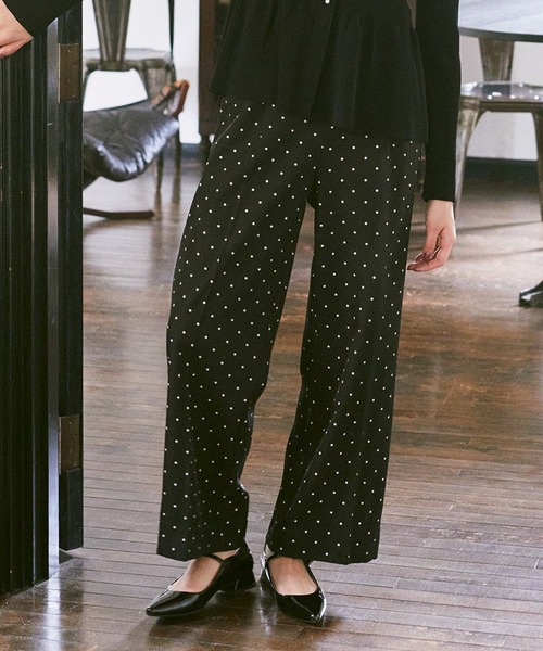 earth music&ecology（アースミュージックアンドエコロジー）の「リラックスドットパンツ（その他パンツ・レディース・グレー/ブラック/アイボリー・FREE）」の5枚目の写真