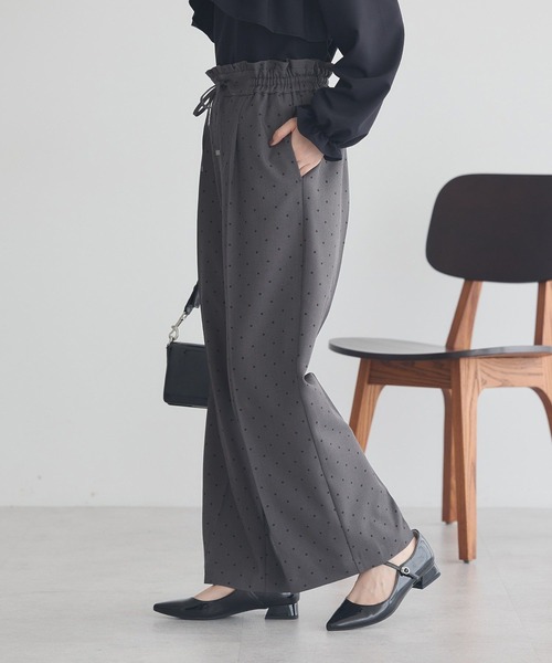 earth music&ecology（アースミュージックアンドエコロジー）の「リラックスドットパンツ（その他パンツ・レディース・グレー/ブラック/アイボリー・FREE）」の10枚目の写真