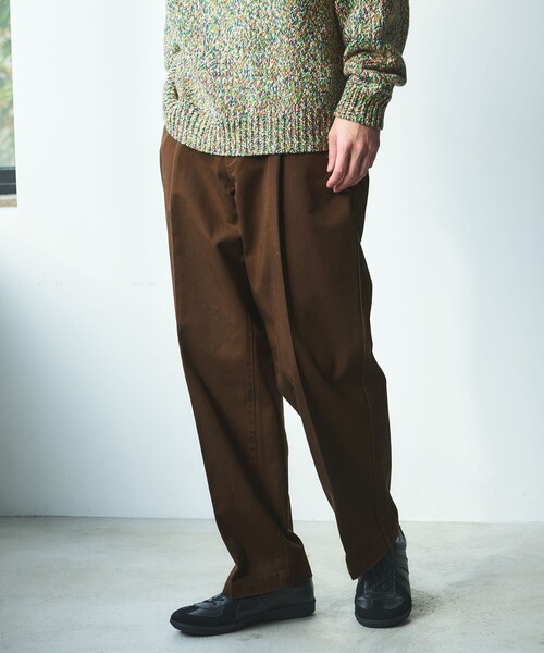 コットン チノ 1プリーツ W4 ワイドパンツ（チノパンツ）｜green label