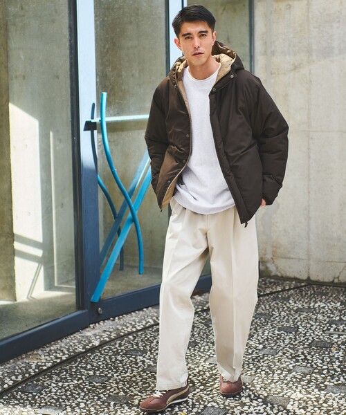 green label relaxing（グリーンレーベルリラクシング）の「コットン チノ 1プリーツ W4 ワイドパンツ（チノパンツ・メンズ・ナチュラル/ブラック/ダークブラウン・L/M/XL/S）」の6枚目の写真