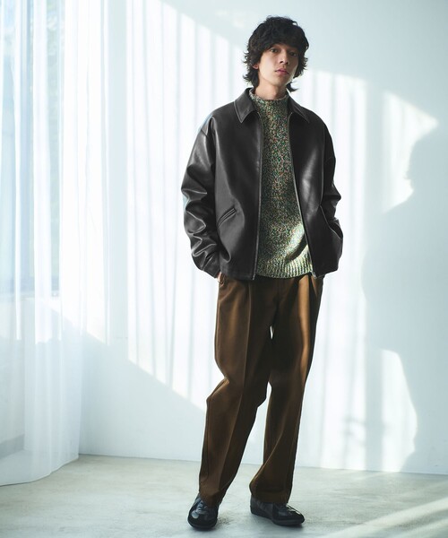 green label relaxing（グリーンレーベルリラクシング）の「コットン チノ 1プリーツ W4 ワイドパンツ（チノパンツ・メンズ・ナチュラル/ブラック/ダークブラウン・L/M/XL/S）」の8枚目の写真