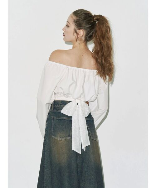 EVRIS(エヴリス)の「バックリボンブラウス(シャツ/ブラウス・レディース・ホワイト/ブラック・FREE)」の5枚目の写真