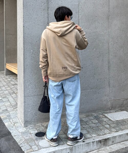 DOD（ディーオーディー）の「【GRY・BLUEは一部店舗限定】【DOD】【ユニセックス】ヒョッコリポケジップ（パーカー・レディース・グレー/ベージュ/ブルー・MEDIUM/LARGE/ONE SIZE）」の8枚目の写真