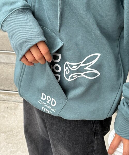 DOD（ディーオーディー）の「【GRY・BLUEは一部店舗限定】【DOD】【ユニセックス】ヒョッコリポケジップ（パーカー・レディース・グレー/ベージュ/ブルー・MEDIUM/LARGE/ONE SIZE）」の12枚目の写真