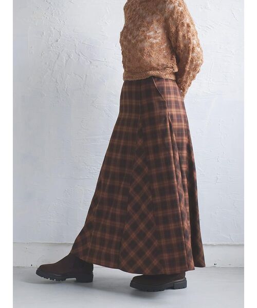 FIKA.(フィーカ)の「Plaid pattern panel flared skirt(スカート・レディース・エンジ/ブラウン・SMALL/MEDIUM)」の17枚目の写真