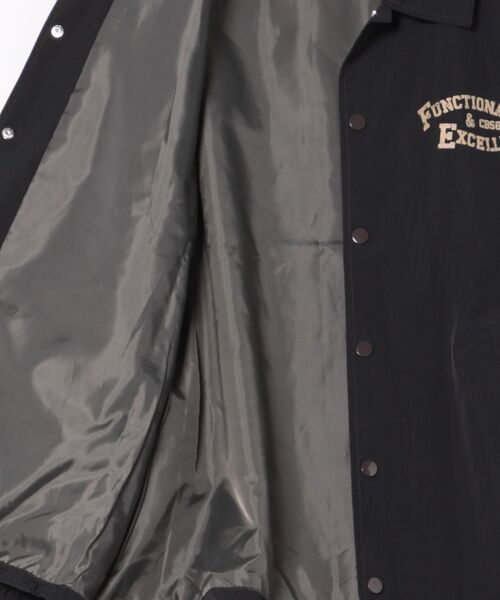 CUBE SUGAR（キューブシュガー）の「CUBE SUGAR/キューブシュガー　ナイロンワッシャー Backプリント コーチJK（ブルゾン・レディース・マスタード/ブラック/グリーン・FREE）」の4枚目の写真