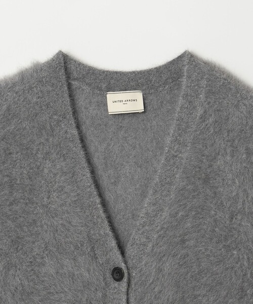 UNITED ARROWS（ユナイテッドアローズ）の「フォックスカシミヤ Vネック ベスト（ベスト・レディース・その他7/グレー系/ライトグレー・FREE）」の6枚目の写真