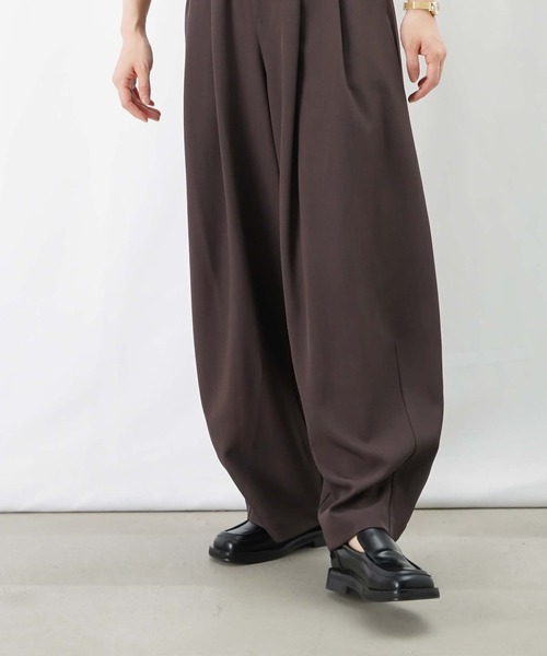 LUCA/LADY LUCK LUCA（ルカ/レディラックルカ）の「LC/LLL コクーンボリュームパンツ（その他パンツ・レディース・ブラック/ブラウン・36/38）」の12枚目の写真