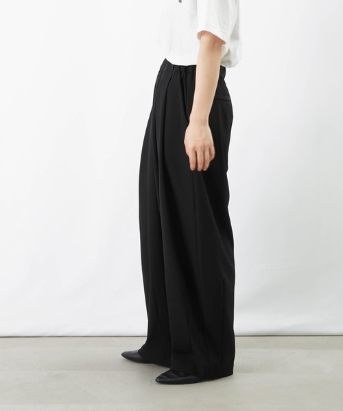 LC/LLL コクーンボリュームパンツ（その他パンツ）｜LUCA/LADY LUCK