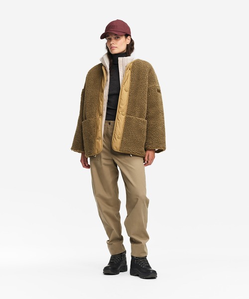 AIGLE（エーグル）の「撥水 リバーシブル キルティングボア シェルパジャケット（ブルゾン・レディース・カーキ/ダークネイビー・L/S/M/XS）」の4枚目の写真