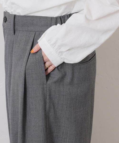 JOURNAL STANDARD LUXE（ジャーナルスタンダード　ラックス）の「TW 2タックパンツ（その他パンツ・レディース・グレー/ネイビー・SMALL/MEDIUM）」の21枚目の写真