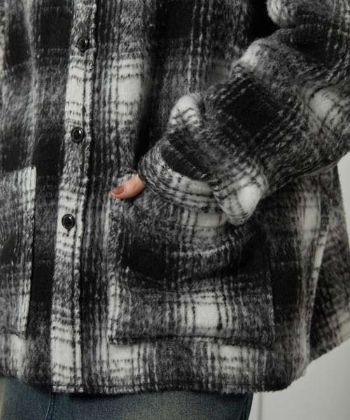 Alfred Alex（アルフレッドアレックス）の「【Alfred Alex】オンブレチェック オーバーサイズ シャギーCPOシャツジャケット（ブルゾン・メンズ・ブラック/ブラウン/ネイビー・M/L）」の19枚目の写真