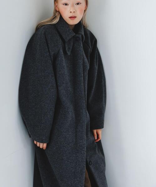 KBF（ケイビーエフ）の「ステンカラーコクーンロングコート（ステンカラーコート・レディース・チャコールグレー/ブラック/ブラウン・36/38）」の17枚目の写真