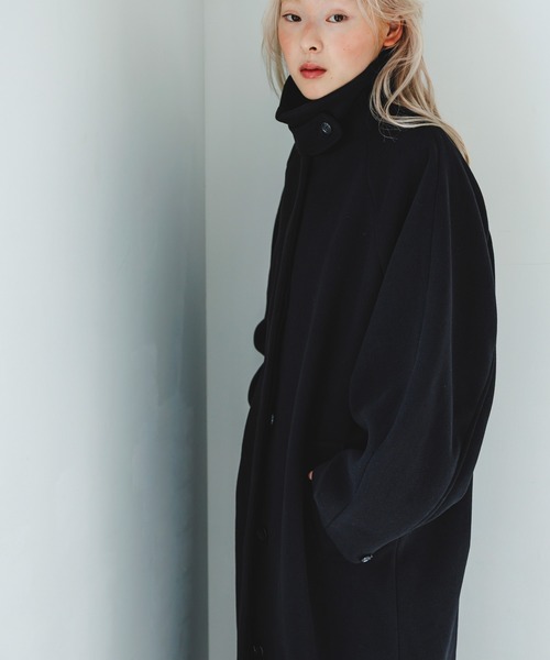 KBF（ケイビーエフ）の「ステンカラーコクーンロングコート