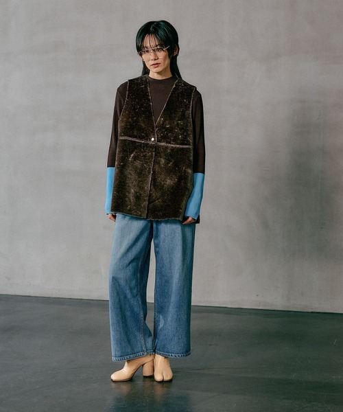 LEPSIM（レプシィム）の「リバーシブルボアフェイクレザーベスト　598317（ベスト・レディース・ブラック/ブラウン/グレイッシュベージュ・FREE）」の14枚目の写真