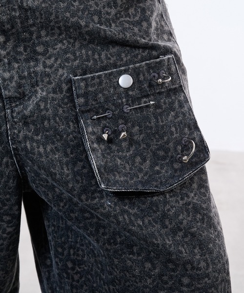 VI E DIT(ヴィエディット)の「Urban Grunge 2way Leopard Denim/アーバングランジ2ウェイレオパードデニム(デニムパンツ・メンズ・グレー・1/2)」の7枚目の写真