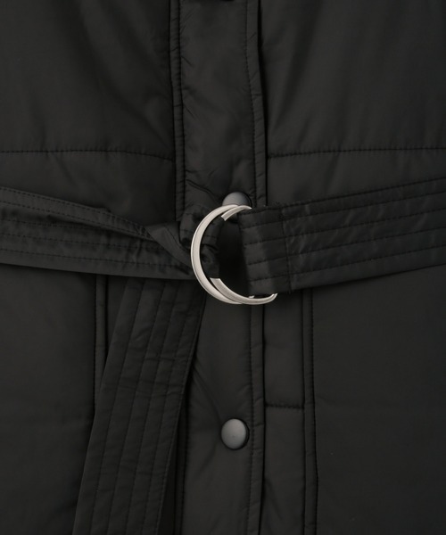 Mac-House（マックハウス）の「milli de l'air 中綿ベルテッドハイネックベスト（その他アウター・レディース・ベージュ/ブラック・M）」の17枚目の写真