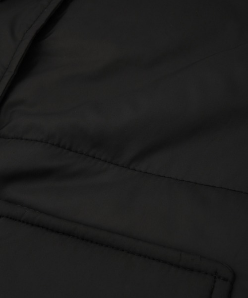 Mac-House（マックハウス）の「milli de l'air 中綿ベルテッドハイネックベスト（その他アウター・レディース・ベージュ/ブラック・M）」の19枚目の写真