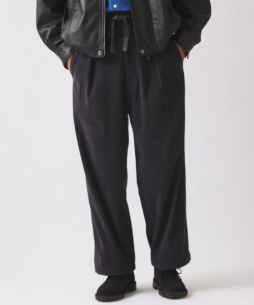 JOURNAL STANDARD relume（ジャーナルスタンダード　レリューム）の「Pコーデュロイ オーバーパンツ（スラックス・メンズ・チャコールグレー/ブラック/ベージュ系その他/カーキ・LARGE/MEDIUM/SMALL）」の19枚目の写真