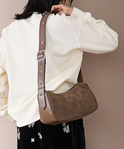 coen（コーエン）の「ハトメワンショルダー レザーライクマルチウェイバッグ（ショルダーバッグ・レディース・ブラック/ベージュ/ブラウン・FREE）」の3枚目の写真