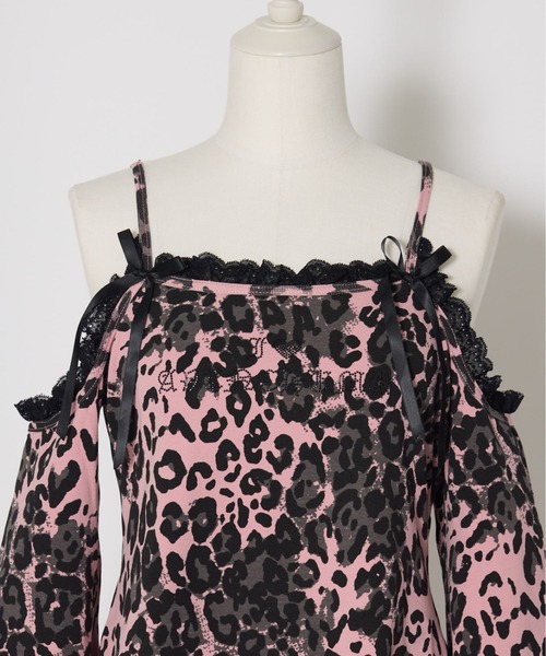 AVENCHUMU(アバンチュウム)の「Leopard print open shoulder tops(Tシャツ/カットソー・レディース・グレー/ピンク・FREE/XS)」の19枚目の写真