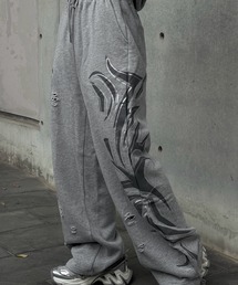 KsG（ケーエスジー）の「トライバルダメージスウェットパンツ（その他パンツ）」