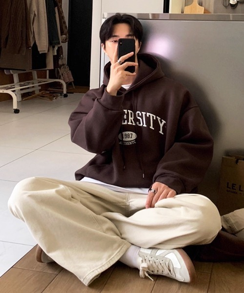 NOWLE(ノウル)の「【NOWLE】UNIVERSITY カレッジロゴ 刺繍 プルオーバーパーカー(パーカー・メンズ・ブラウン/グレー・MEDIUM/LARGE/X-LARGE)」の12枚目の写真