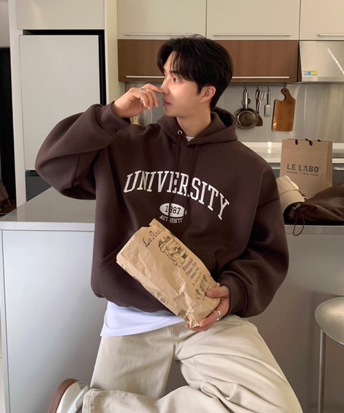 NOWLE(ノウル)の「【NOWLE】UNIVERSITY カレッジロゴ 刺繍 プルオーバーパーカー(パーカー・メンズ・ブラウン/グレー・MEDIUM/LARGE/X-LARGE)」の18枚目の写真