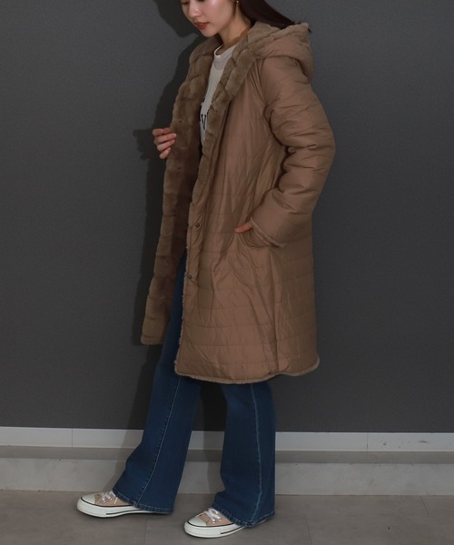 セール】ボーダーフェイクファーリバーシブルロングコート（ダウン