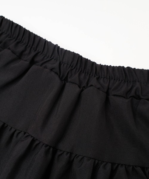 URBAN CHERRY(アーバンチェリー)の「【インナーパンツ付き】ティアードスカート(スカート・キッズ・ブラック/アイボリー・110cm/120cm/130cm/140cm/150cm)」の4枚目の写真