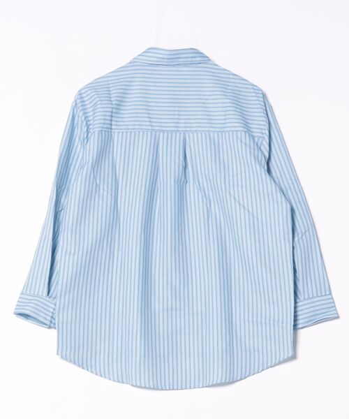 i-dare(アイディア)の「【i-dare】オーバーサイズ ブルーストライプシャツ(シャツ/ブラウス・レディース・ブルー・SMALL/MEDIUM/LARGE/X-LARGE)」の2枚目の写真