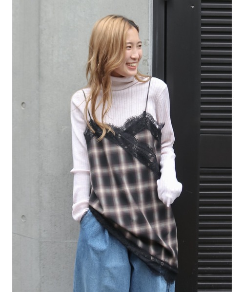 Ungrid（アングリッド）の「レースデザインキャミ（キャミソール・レディース・その他1/オフホワイト/ブラック・FREE）」の3枚目の写真