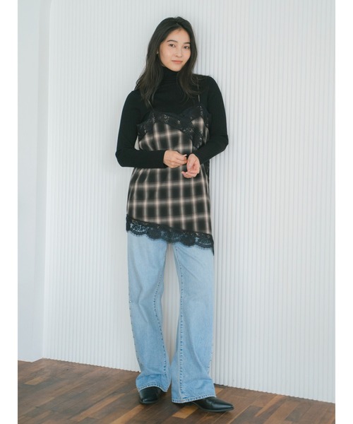 Ungrid（アングリッド）の「レースデザインキャミ（キャミソール・レディース・その他1/オフホワイト/ブラック・FREE）」の18枚目の写真