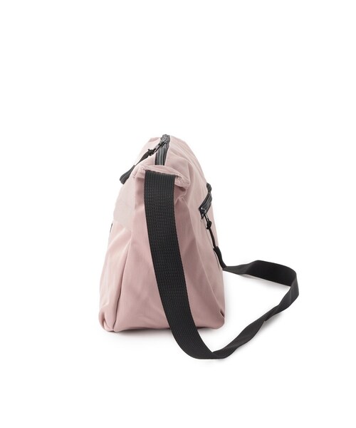 ITS'DEMO（イッツデモ）の「撥水ナイロン舟形ショルダー（ショルダーバッグ・レディース・ライトベージュ/ブラック/ナチュラル/パープル・00）」の17枚目の写真