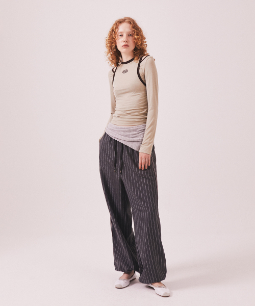 MENASOO(ミナス)の「Stretch Layered T Shirt_Beige(Tシャツ/カットソー・レディース・Beige・SMALL/MEDIUM)」の7枚目の写真