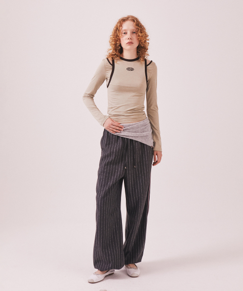 MENASOO(ミナス)の「Stretch Layered T Shirt_Beige(Tシャツ/カットソー・レディース・Beige・SMALL/MEDIUM)」の9枚目の写真
