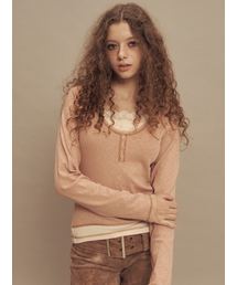 SETSETSET（セットセットセット）の「レースレイヤードヘンリーネックTコーラル（Tシャツ/カットソー）」