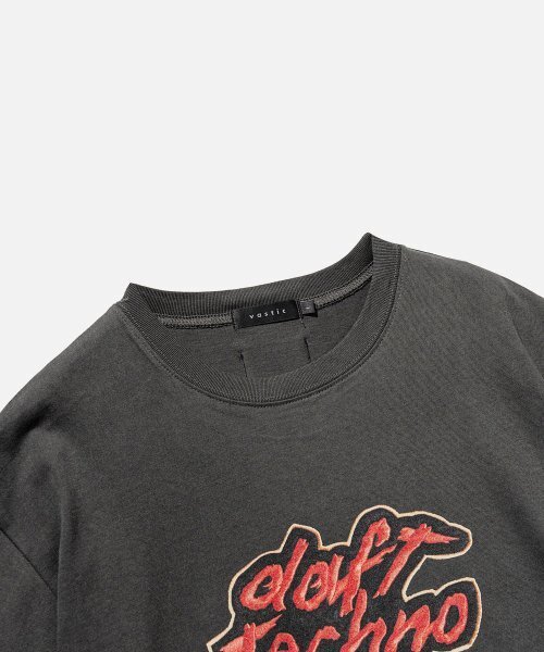 VASTIC(バスティック)の「ダフトテクノTシャツ_チャコール(Tシャツ/カットソー・メンズ・その他・MEDIUM/X-LARGE/LARGE)」の4枚目の写真