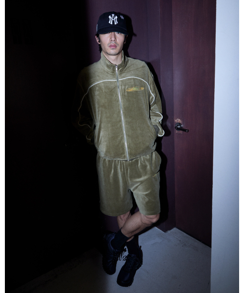 AFTERMATH（アフターマス）の「VELOUR TRACK JACKET(OLIVE)（その他アウター・レディース・オリーブ・LARGE/X-LARGE/MEDIUM）」の5枚目の写真