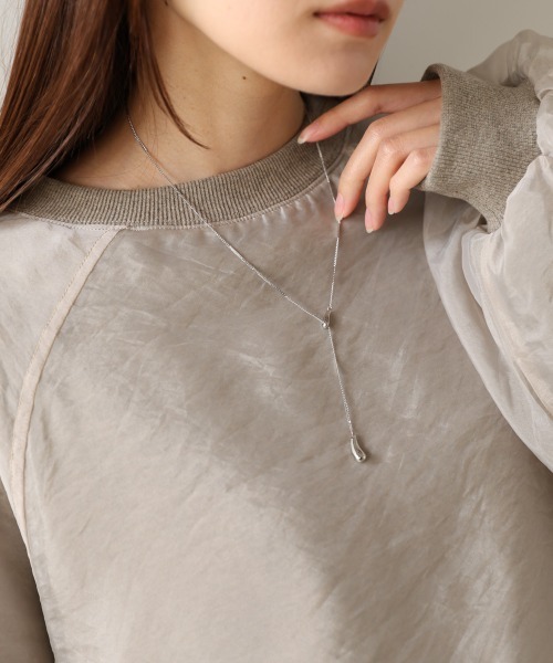 Bab（バブ）の「タイニードロップロングネックレス（ネックレス・レディース・シルバー/ゴールド・ONESIZE）」の9枚目の写真