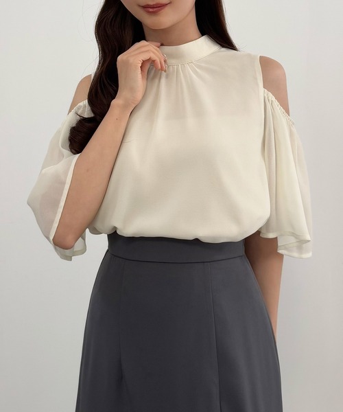 CENEA(セネア)の「2WAYフレアスリーブブラウス(シャツ/ブラウス・レディース・アイボリー/ブラック/ホワイト・LARGE/MEDIUM/SMALL)」の9枚目の写真
