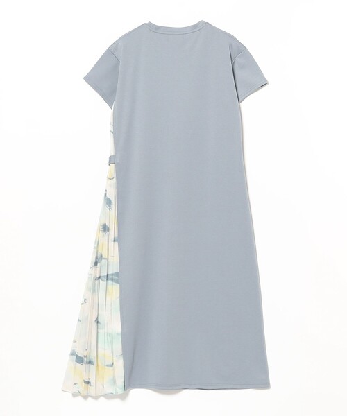 BEAMS HEART(ビームスハート)の「サイドプリーツ コンビ ワンピース(ワンピース・レディース・ブラック系その他3/チャコールグレー/ブラック・FREE)」の12枚目の写真