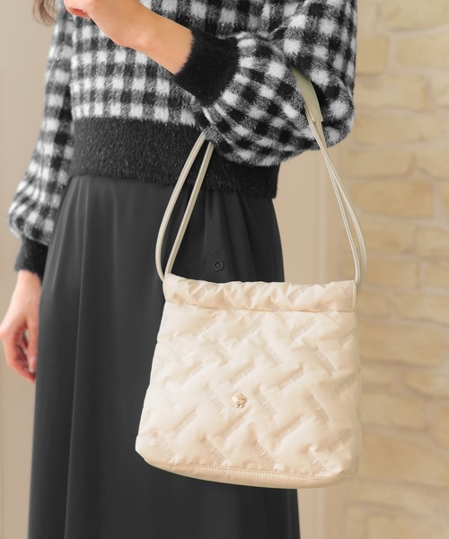 バイアスロゴ刺繍 ミニトート（トートバッグ）｜MARY QUANT（マリー