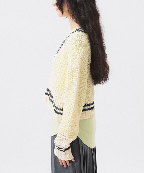 BEAMS BOY(ビームスボーイ)の「Vネック ライン プルオーバー(ニット/セーター・レディース・ホワイト系その他7/グレー・ONE SIZE)」の8枚目の写真