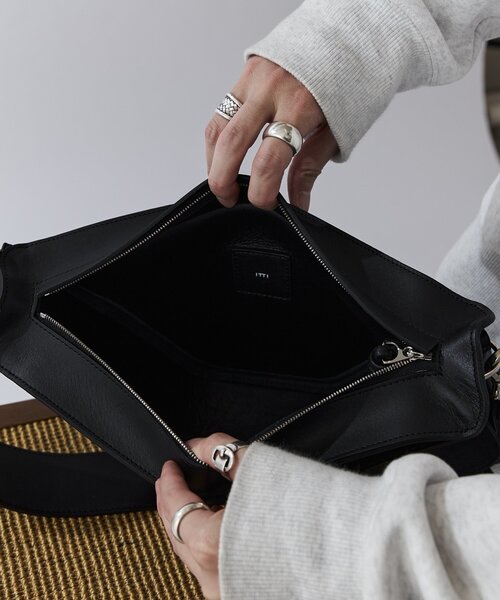 ITTI】HERRIE MOON SAC / RAPTO FLEX（ショルダーバッグ）｜ITTI