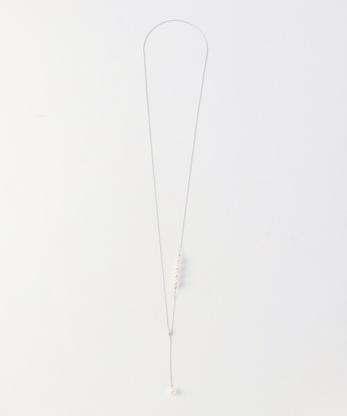 K.T KIYOKO TAKASE(キヨコタカセ)の「パールスライド ロングネックレス(ネックレス・レディース・ホワイト×シルバー・FREE)」の1枚目の写真