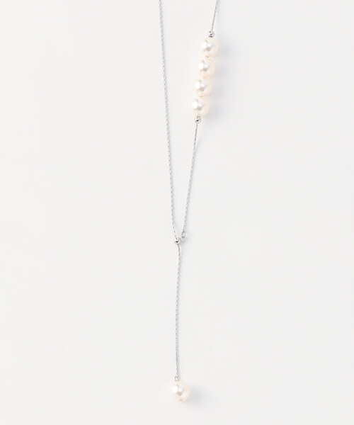 K.T KIYOKO TAKASE(キヨコタカセ)の「パールスライド ロングネックレス(ネックレス・レディース・ホワイト×シルバー・FREE)」の2枚目の写真