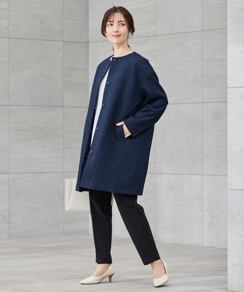 a.v.v（アーヴェヴェ）の「ジャガードノーカラーコート（その他アウター・レディース・アイボリー/ネイビー・36/38）」の4枚目の写真